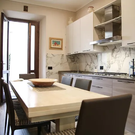 Mira Apartamento Lucca